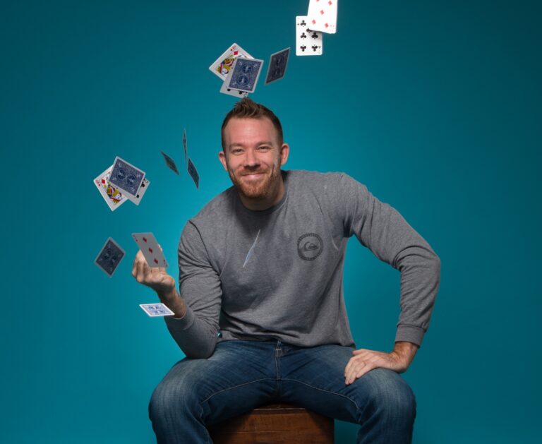 Nelson throwing cards